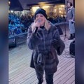 (Video): Milica Todorović prvi put u javosti nakon hapšenja bivšeg verenika Igra i meša na bini i poručuje: "Mogla sam da…