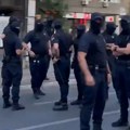 Video studenata FDU gađa u metu: Pored ovakve policije, batinaši nam nisu potrebni