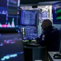 Akcije rastu dok nafta pada zbog poziviih signala