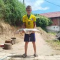 Mali ribolovac, veliki podvig: Andrej (13) izvukao štuku tešku 10 kilograma