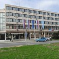Danas zaseda Skupština Novog Sada, pred odbornicima završni račun, “vizija razvoja Grada do 2040”, odlaganje izgradnje garaže…