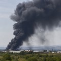 Veliki požar u Kraljevu: Gori reciklažni centar, gust dim nadvio se nad gradom
