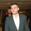 „Spakovali kofere“: Viktor Živojinović pokazao kako putuje sa devojkom, jedan detalj svima zapao za oko