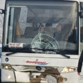 Autobus se zakucao u automobil prilikom preticanja Stravična nesreća u Futogu, vozilo završilo u njivi