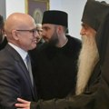 Svim svečarima neka je srećno I blagosloveno: Ministar Vučević na slavi episkopa bačkog gospodina Irineja