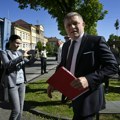 Potpredsednik slovačke Vlade: "Zdravstveno stanje Fica stabilno, ali nije sasvim van opasnosti"