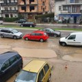 "Živo blato" umesto trotoara i parkinga u Duvaništu u Nišu