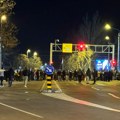 Demonstrant napao prolaznika: U alkoholisanom stanju ga udario pesnicom u nos