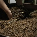 Kafa poskupljuje zbog klimatskih promena, a verovatno će i zbog Trampovih carina