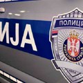 Žandarm pretukao bivšu partnerku, pa joj prislonio pištolj na glavu i pretio da će ubiti nju i dete (video)
