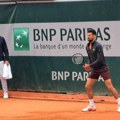 Prekinut Novakov trening pred meč sa sinerom! Đoković se spremao za Italijana, pa... Ovo su stvarno nehumani uslovi! Foto