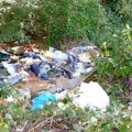 Vikendaši očistili divlju deponiju, pojavile se dve nove