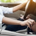 Ako vozite automobil sa automatskim menjačem, ovo morate da znate Kada parkirate, obavezno uradite jednu stvar