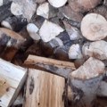 Navala kupaca stanjila zalihe: "Planuli" i drva i pelet, da li će biti poskupljenja ogreva