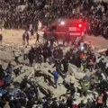 Urušile se dve zgrade u Maroku, desetine mrtvih: Ljudi kopaju po ruševinama tražeći preživele (video)
