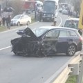 (Foto) "Videli smo čoveka kako leži na putu" Očevici jezive nesreće kod Umke u šoku: "Bila sam u autobusu kad je došlo do…