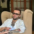 "Ne znam, ne mogu, kreću mi suze na oči" Pevač se emotivno slomio u emisiji zbog ovih pitanja: "Razbio si me, brate"