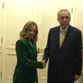 Meloni i Erdogan o migrantskoj politici: Sastanak potvrda strateškog partnerstva u ovoj oblasti