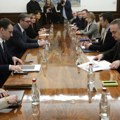 Počeo sastanak Vučić sa ambasadorima Kvinte i EU