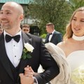Oženio se Aca Sofronijević, lepa doktorka blista u prelepj venčanici (foto)