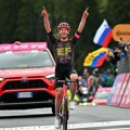 Nemac slavio na 17. etapi Điro d'Italija - Pogačar i dalje vodi