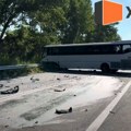 Stravična saobraćajna nesreća u Grčkoj Sudarili se automobil i autobus, četvoro mrtvih! (video)