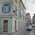 Ovo je najmanje kuća bivše Jugoslavije: Široka samo 128 cm prava je atrakcija među turistima, i iza nje stoji neverovatna…