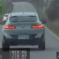 Bahato! Pijan vozač BMW-a divljao po Surčinu: Mladić (28) kažnjen zbog nasilničke vožnje, stisnuo gas preko 200 na sat!