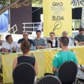 O "životu provincijskih plejboja": Premijera predstave nastale po tekstu Dušana Jovanovića na novoj sceni Grad teatra