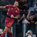Roma lako sa Udinezeom za prvo mesto na tabeli Serije A