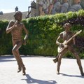 Legende Stounsa Džeger i Ričards dobili su skulpture u svom rodnom gradu