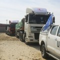 UN se nadaju da će drugi konvoj pomoći danas biti pušten u Gazu; CK: Hirurzima dopusti prelaz iz Egipta