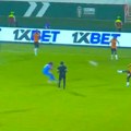 Zvezdin Kangva postigao gol za Zambiju: Volej sa 30-ak metara obišao igrače kao čunjeve i završio u golu
