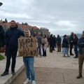 Zakupac drži zaključan Sveti stefan: Meštani sa protesta poručili Vladi, otključajte grad, ili raskinite ugovor