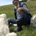Upoznajte neda (91), najstarijeg ovčara u Bosni: Ima i ozbiljne planove za budućnost (video)