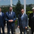 Predsednik Vučić se sastao sa ukrajinskim šefom diplomatije Kulebom: "Dogovorili smo unapređenje bilateralnih odnosa"…