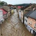 Ljudi strahuju na obalama Odre i Dunava