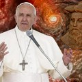 Nostradamus i smrt pape Franje, šta je tu istina? Analiza BBC o povezivanju proročanstava francuskog astrologa sa velikim…