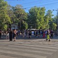 U Beogradu gotovo sve saobraćajnice prohodne, blokada tri raskrsnice u Novom Sadu
