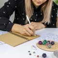 Horoskop za 21. avgust: Slobodni Rakovi priželjkuju stabilnu vezu, Vodolije fokusirane na rešavanje problema na poslu