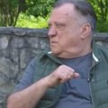 Halid Bešlić hitno hospitalizovan Na poslednjem koncertu obožavaocima uputio uznemirujuće reči: "jedva sam došao. Loše se…
