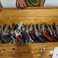 Kako su revolveri sa policijskim oznakama iz Srbije završili u rukama američkih prodavaca oružja?