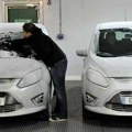Četiri saveta za bezbedno uklanjanje leda i snega sa automobila
