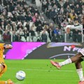 Juventusov „poker“ za poluvreme – Jamalov jedan zlata vredan /video/