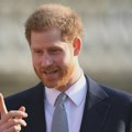 Britanski princ Hari želi da se pomiri sa kraljevskom porodicom