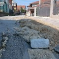 Jekić: Istekao rok upotrebe asfalta ulicama u Stanovu