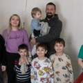 Dom ispunjen ljubavlju bez krova i vrata: Zahvaljujući humanitarcima osmočlana porodica Savić iz Kaća živeće u boljim…