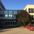Visoka poslovna škola u Novom Sadu zakazala ispite uprkos blokadi: Studenti pozivaju na okupljanje