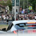 Građanska neposlušnost i na Voždovcu: Barikade i kontejneri na Autokomandi FOTO