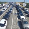 (Foto) sistem proradio, vozila i dalje u kolonama: Evo kakva je sada situacija na granici sa s. Makedonijom posle potpunog…